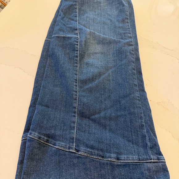 Pilcro Full Curve High Rise Barrel Denim - Picture 9 of 9